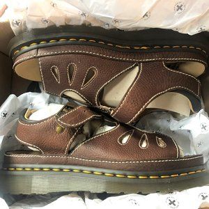 Dr. Martens Castillo Sandal (Dark Brown Grizzly)